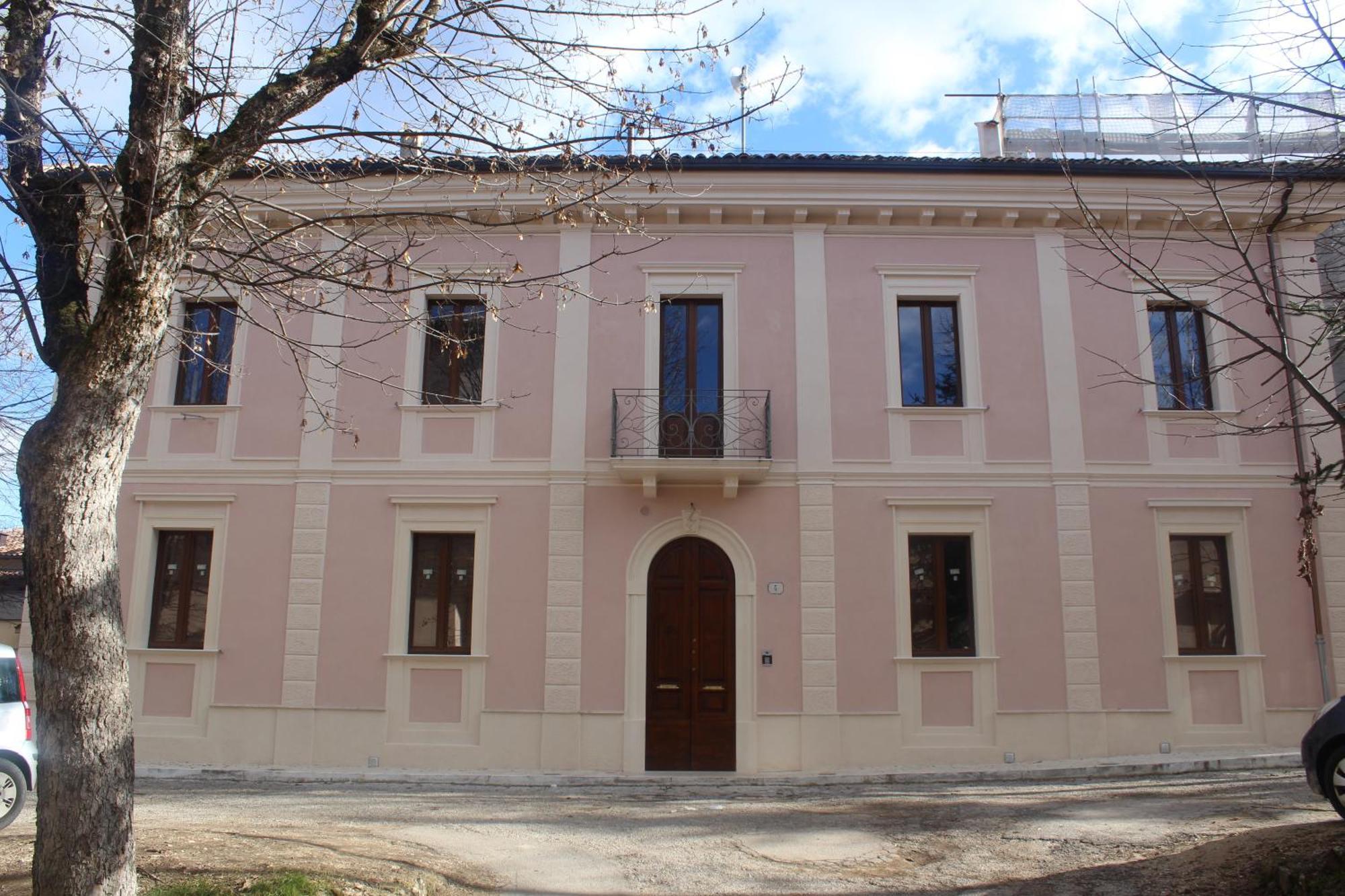 Guest House La Casa Del Mandatario L'Aquila Ngoại thất bức ảnh